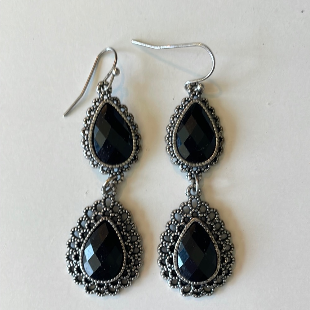 Black and Silver Teardrop Earrings with Intricate Metalwork - Picture 3 of 4